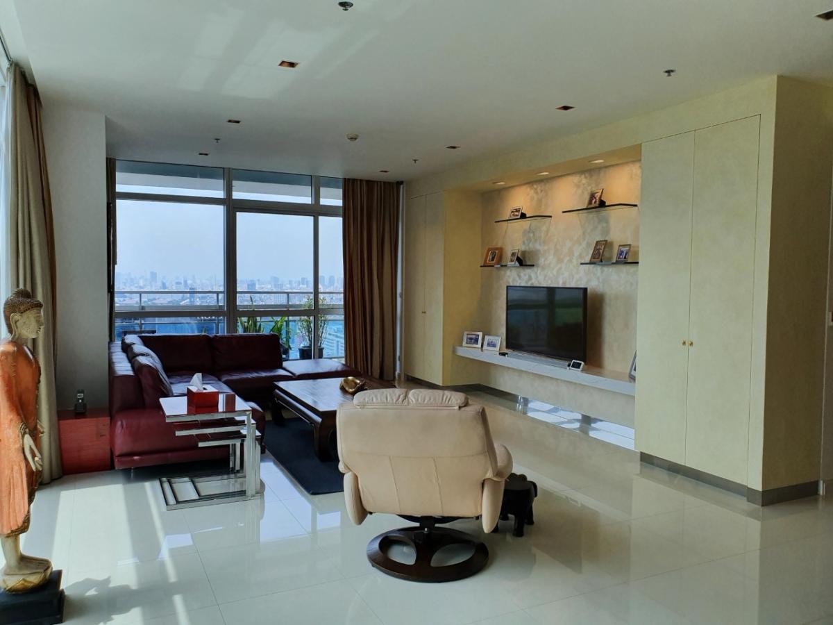 Magnificent cityview 2 bedroom condo in Bangkok for sale