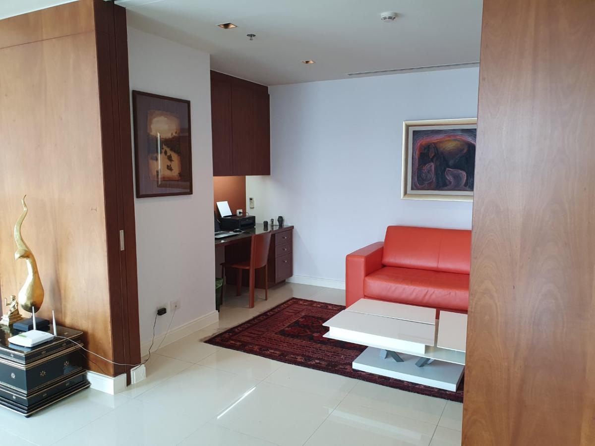 Magnificent cityview 2 bedroom condo in Bangkok for sale