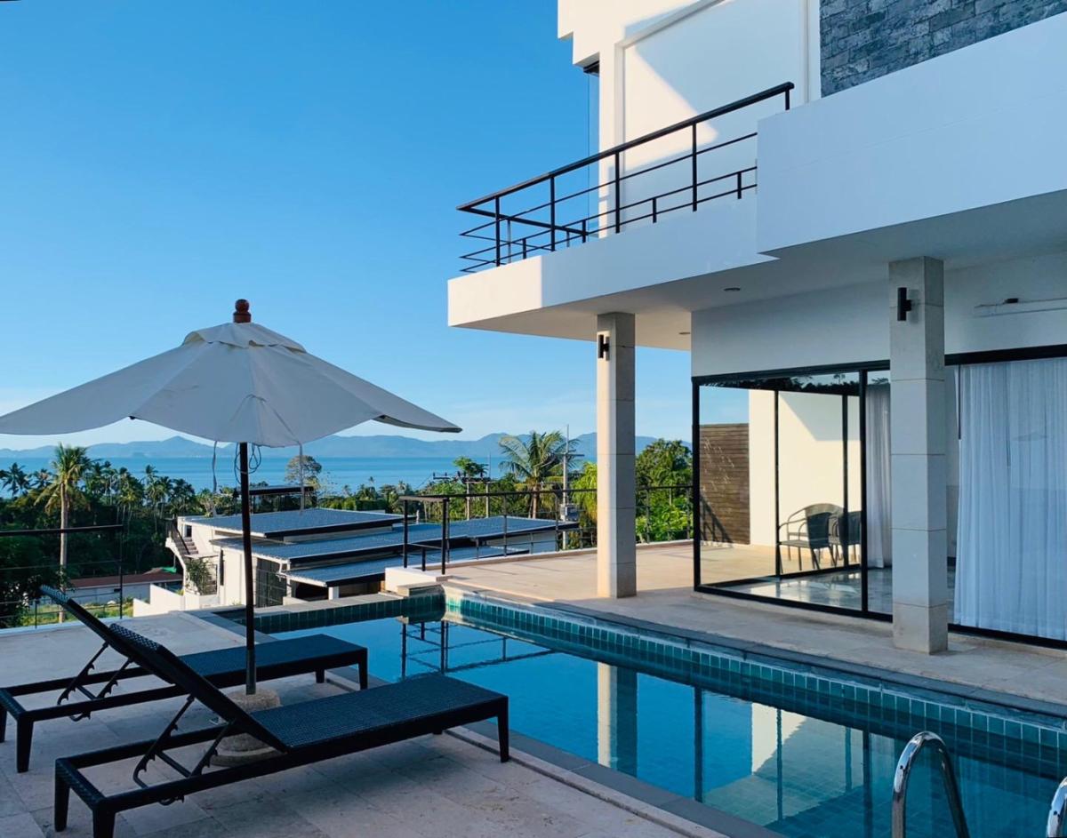 Stunning Sea View Renovated 4 Bedrooms Pool Villa For Sale In Bangpor